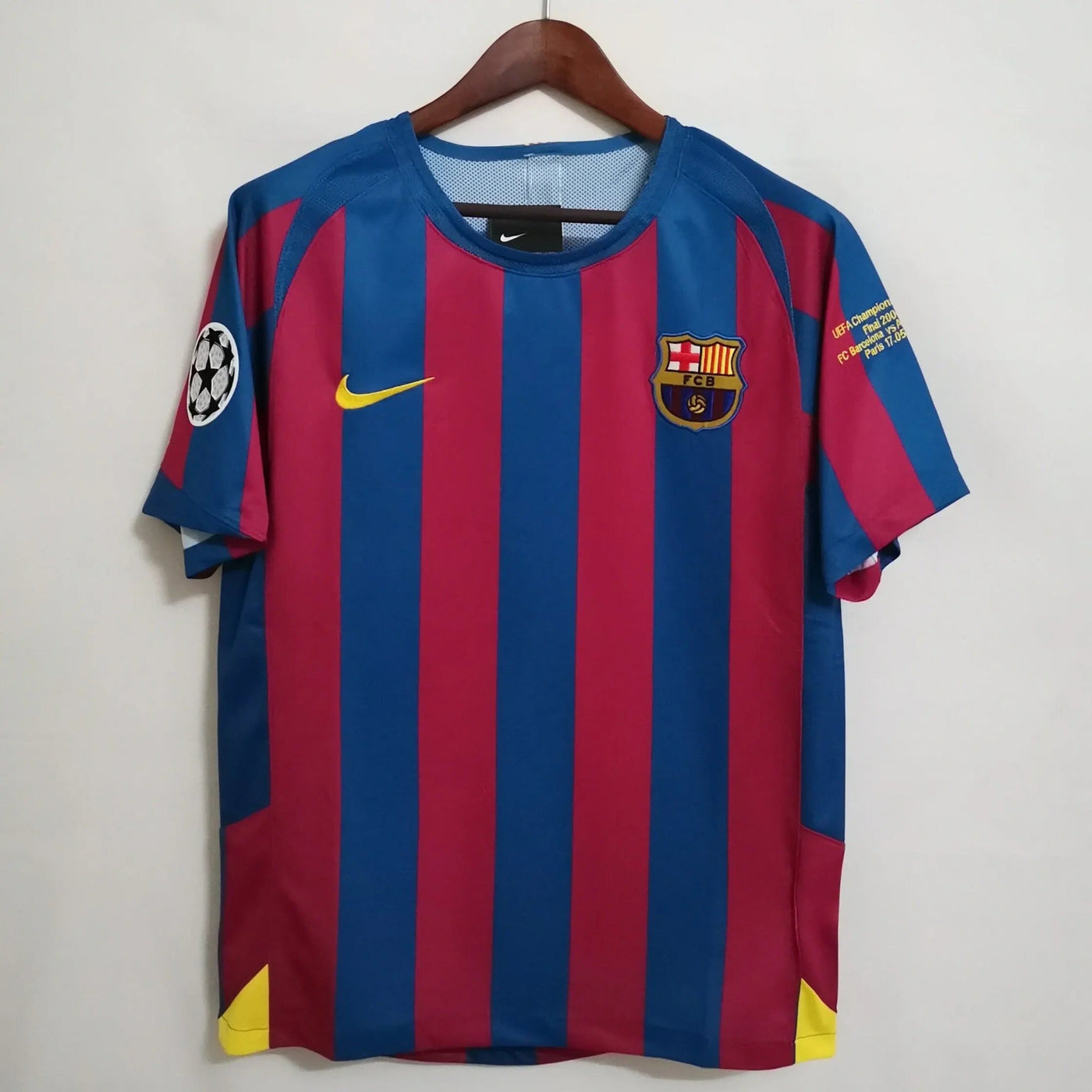 Ronaldinho #10 Barcelona 05/06 Home Champions League Final image 0